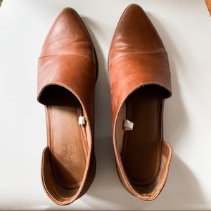 Universal Thread cutout bootie